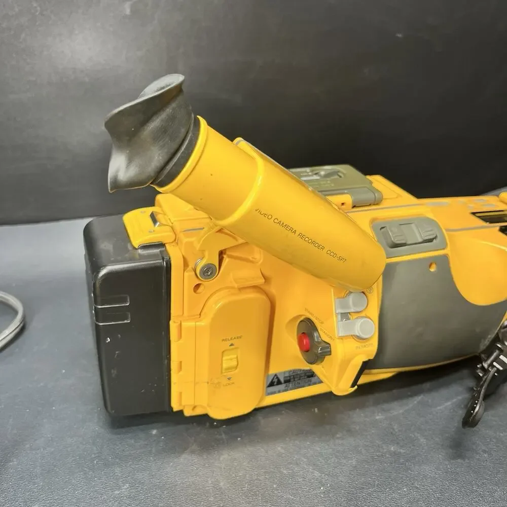 Vtg Sony Handycam Sports Video 8 Camcorder Model CCD-SP7 Camera Recorder Parts